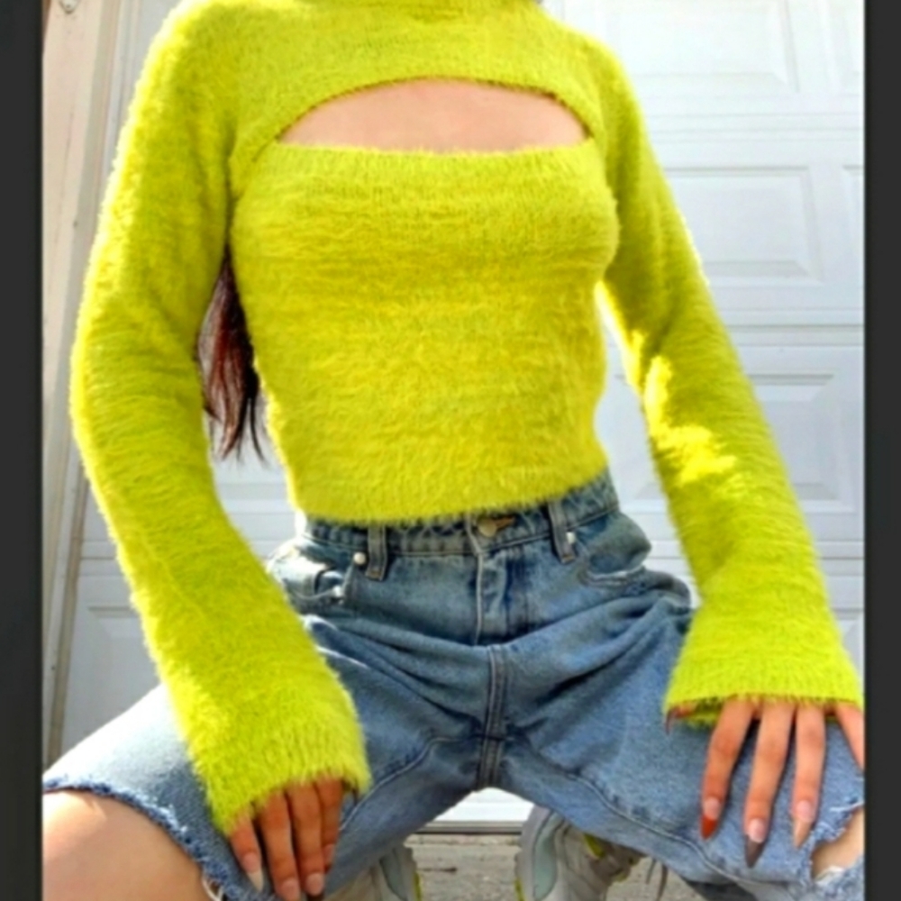 *Reserved* the Ragged priest peekaboo sweater